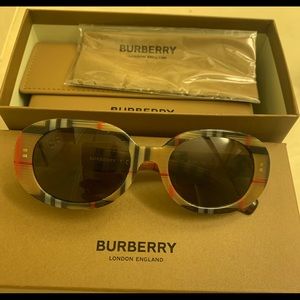 Burberry Kids Vintage Sunglasses ( WORN ONCE)